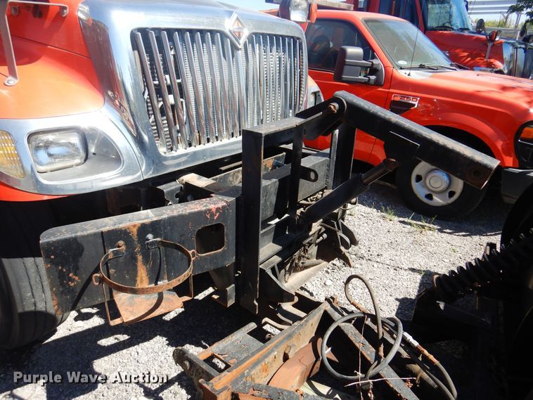 image for item JA9717 2005 International 7400  dump truck