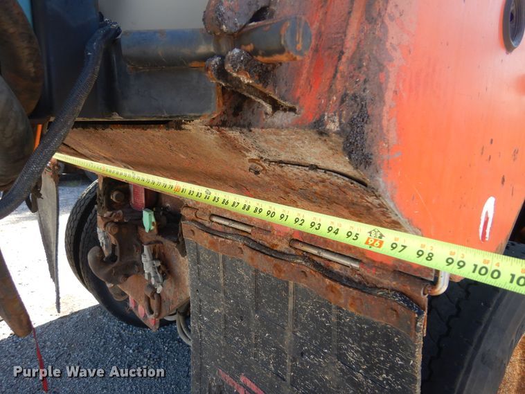 image for item JA9717 2005 International 7400  dump truck