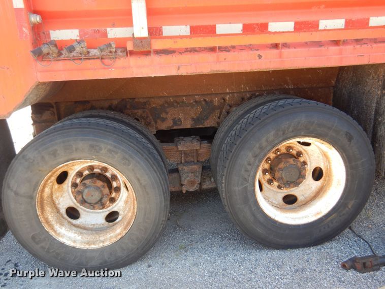 image for item JA9717 2005 International 7400  dump truck