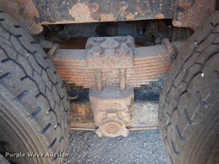 image for item JA9717 2005 International 7400  dump truck