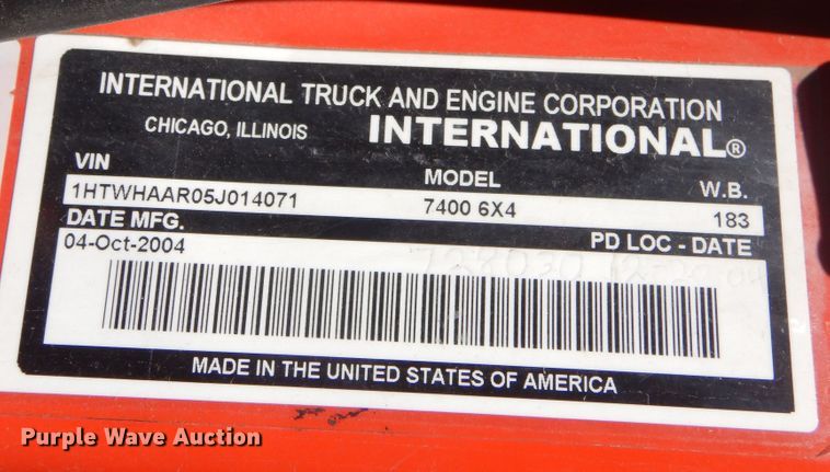 image for item JA9717 2005 International 7400  dump truck
