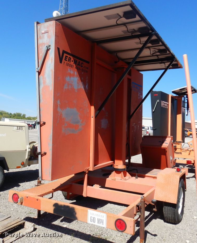 image for item JA9718 2004 Ver-Mac PCMS1210  message board trailer