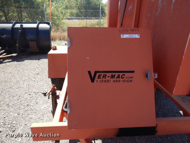 image for item JA9718 2004 Ver-Mac PCMS1210  message board trailer