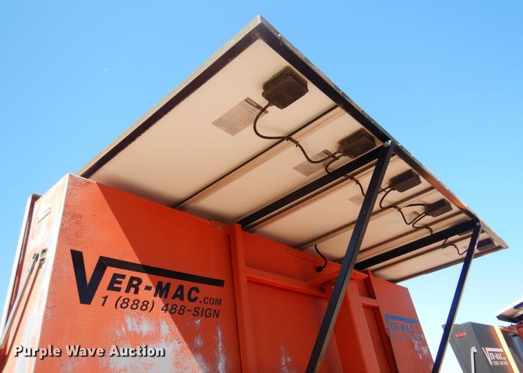 image for item JA9718 2004 Ver-Mac PCMS1210  message board trailer