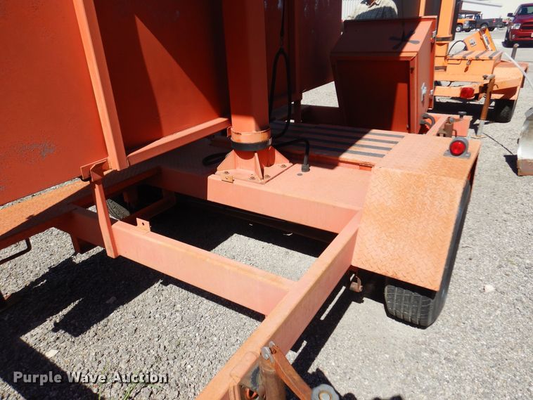 image for item JA9718 2004 Ver-Mac PCMS1210  message board trailer