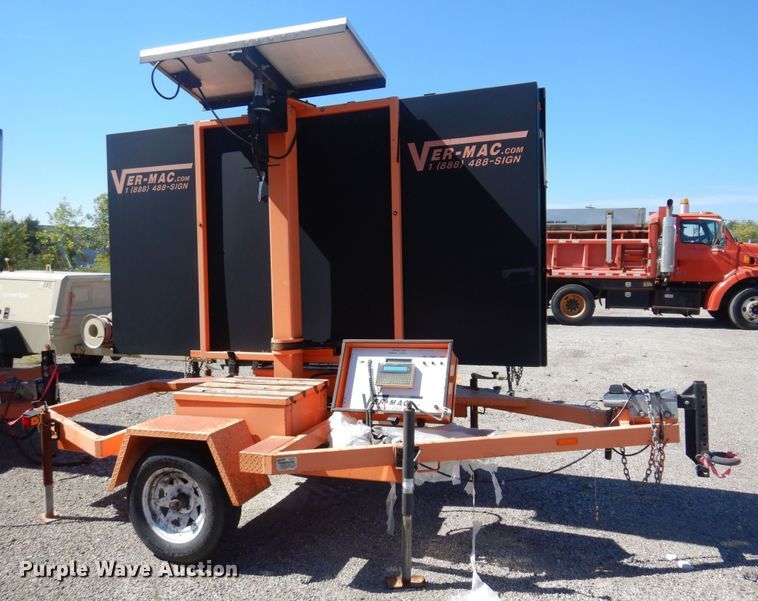 image for item JA9719 2007 Ver-Mac PCMS1210  message board trailer