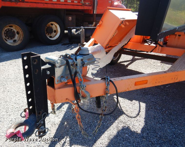 image for item JA9719 2007 Ver-Mac PCMS1210  message board trailer