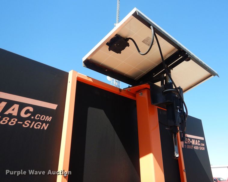 image for item JA9719 2007 Ver-Mac PCMS1210  message board trailer