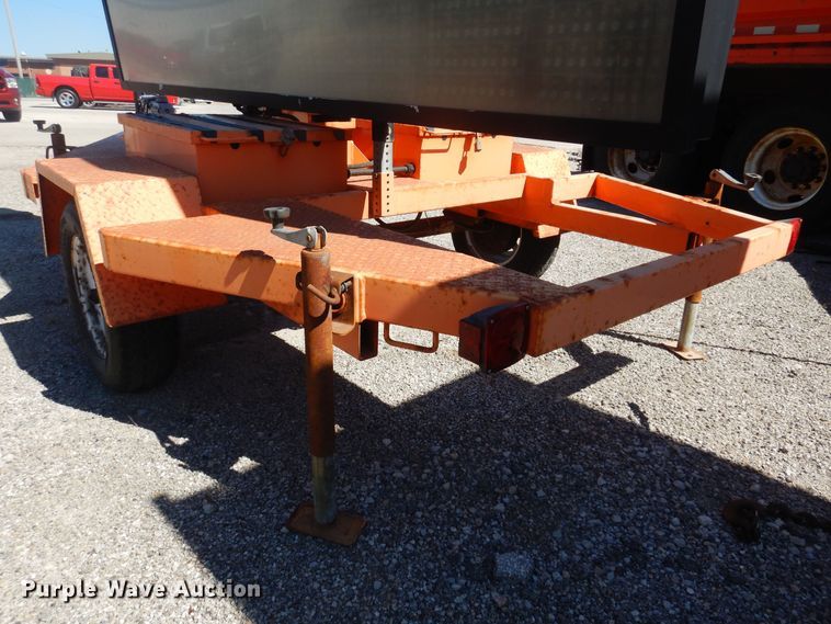 image for item JA9719 2007 Ver-Mac PCMS1210  message board trailer