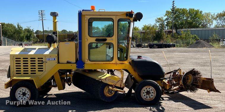 image for item JA9722 2007 Superior DT80CT  broom