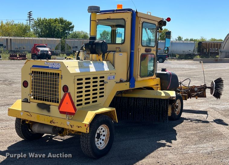 image for item JA9722 2007 Superior DT80CT  broom