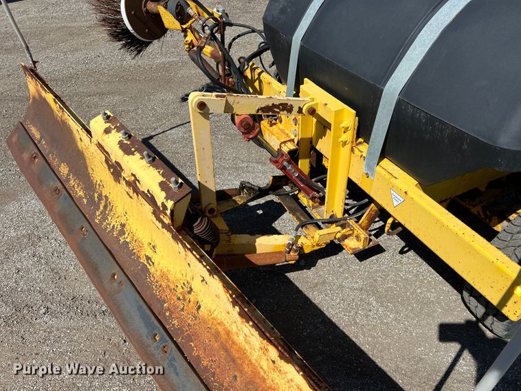 image for item JA9722 2007 Superior DT80CT  broom