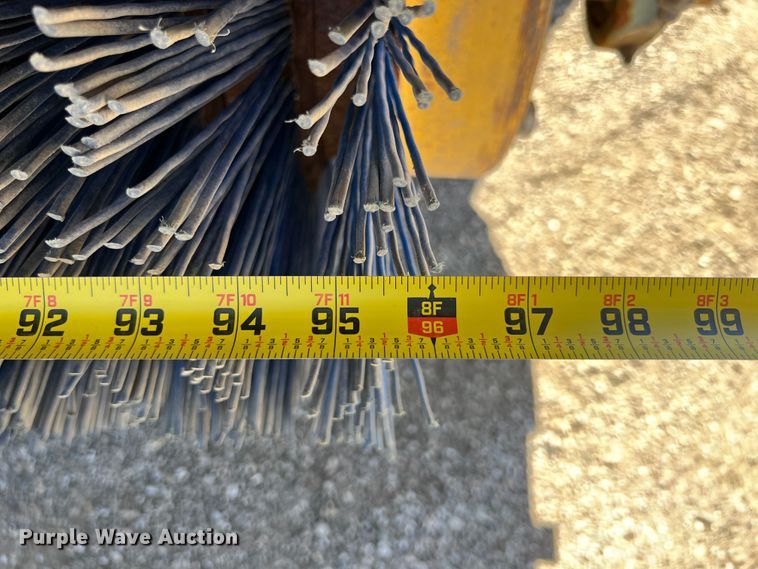 image for item JA9722 2007 Superior DT80CT  broom