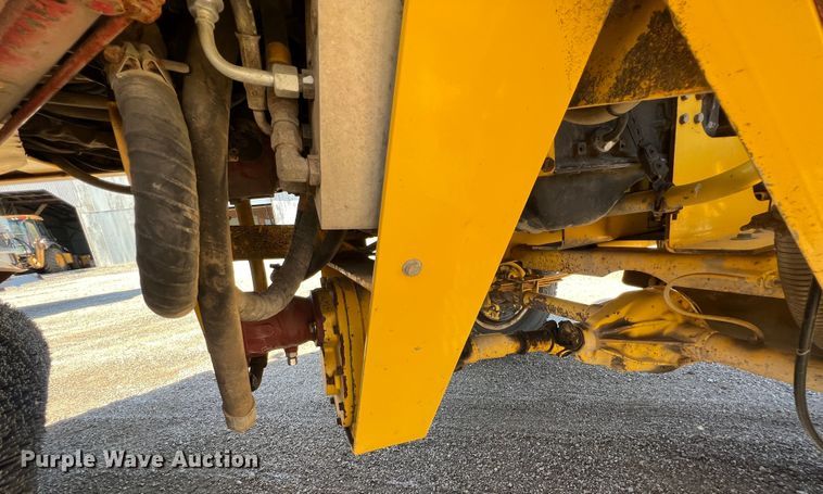 image for item JA9722 2007 Superior DT80CT  broom