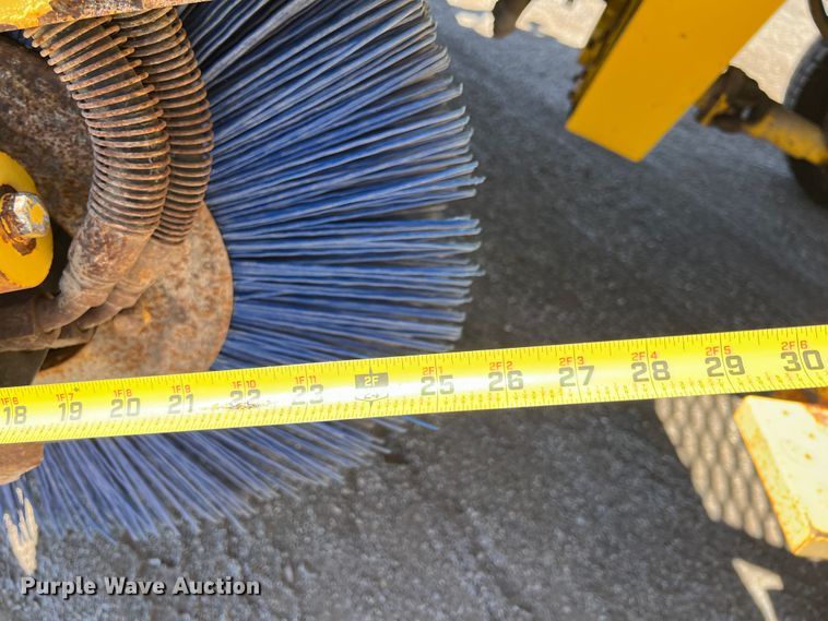 image for item JA9722 2007 Superior DT80CT  broom