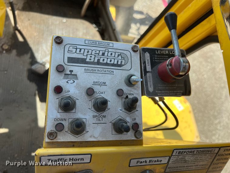 image for item JA9722 2007 Superior DT80CT  broom