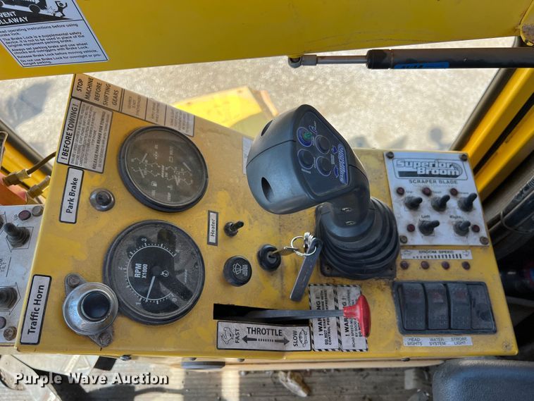 image for item JA9722 2007 Superior DT80CT  broom