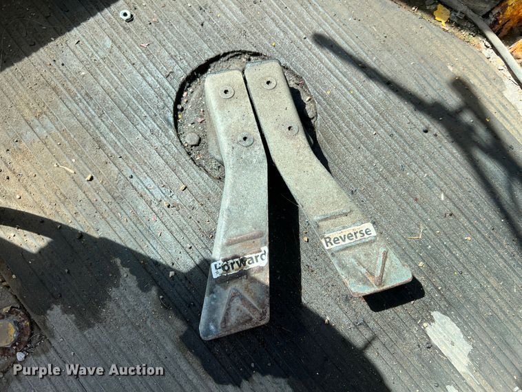 image for item JA9722 2007 Superior DT80CT  broom