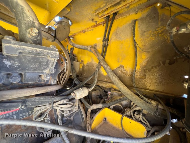 image for item JA9722 2007 Superior DT80CT  broom