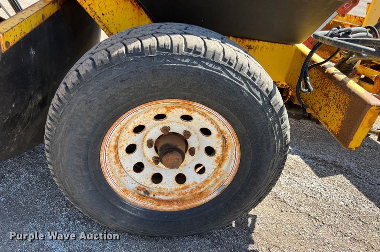 image for item JA9722 2007 Superior DT80CT  broom