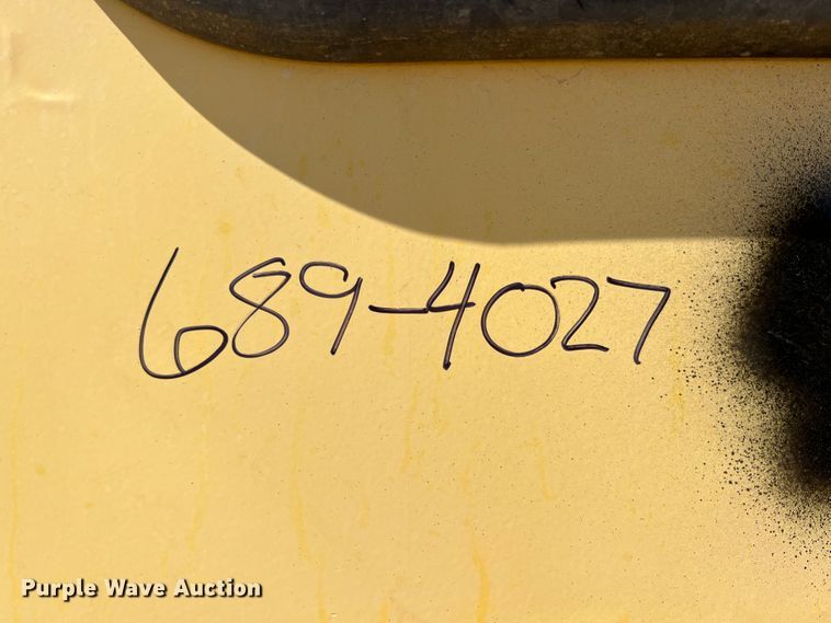 image for item JA9722 2007 Superior DT80CT  broom