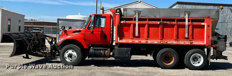 image for item JA9723 2003 International 7500  dump truck