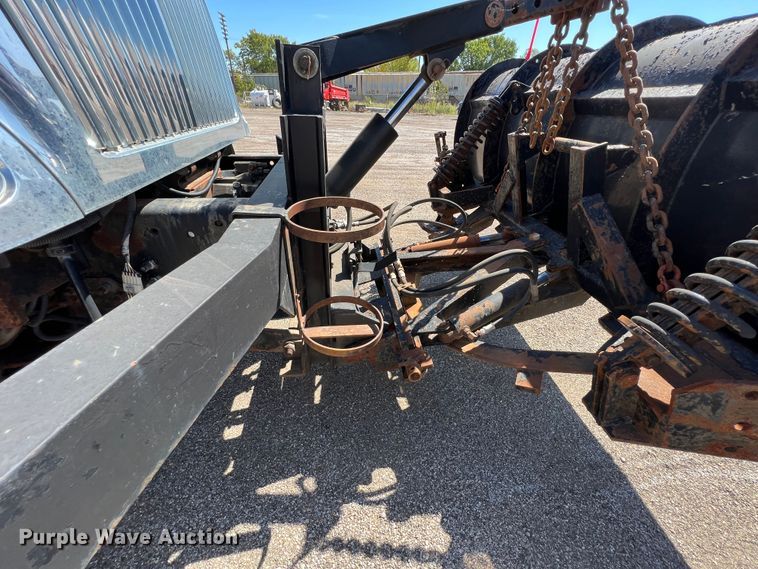 image for item JA9723 2003 International 7500  dump truck