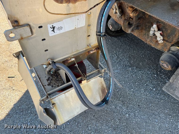 image for item JA9723 2003 International 7500  dump truck