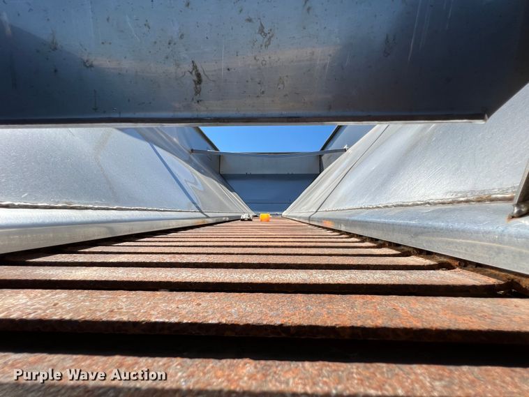 image for item JA9723 2003 International 7500  dump truck