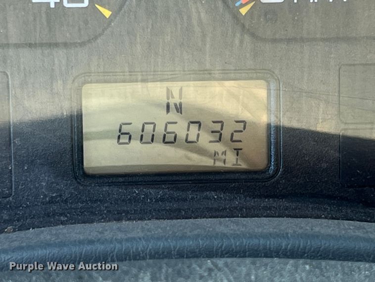 image for item JA9723 2003 International 7500  dump truck