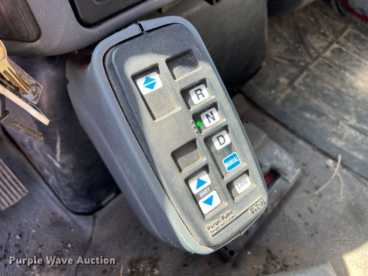 image for item JA9723 2003 International 7500  dump truck