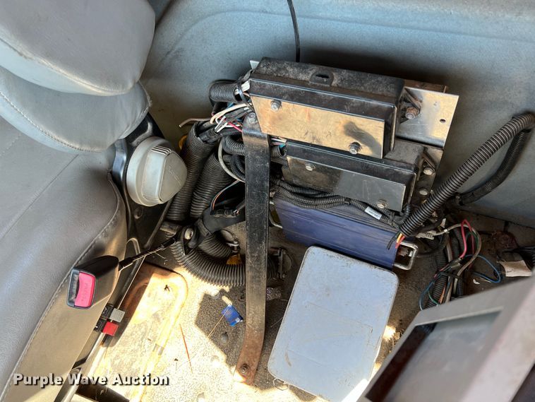 image for item JA9723 2003 International 7500  dump truck