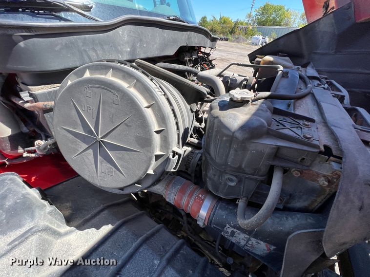 image for item JA9723 2003 International 7500  dump truck