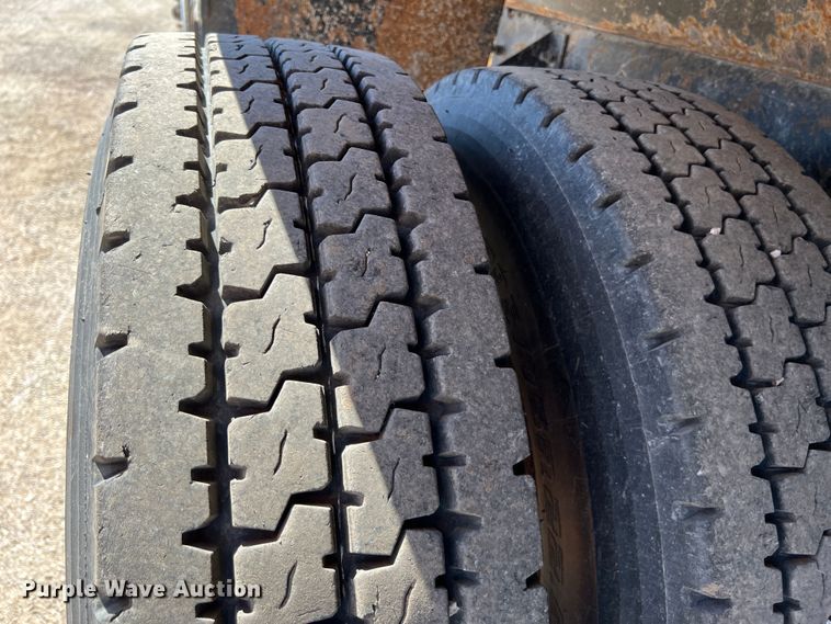 image for item JA9723 2003 International 7500  dump truck