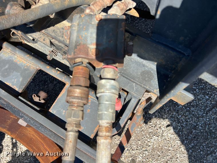 image for item JA9724 2005 International 7400  dump truck