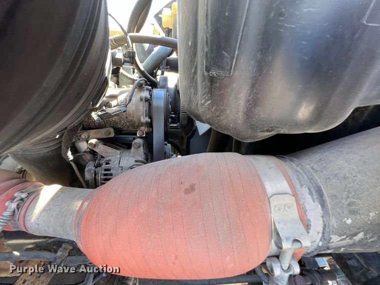 image for item JA9724 2005 International 7400  dump truck