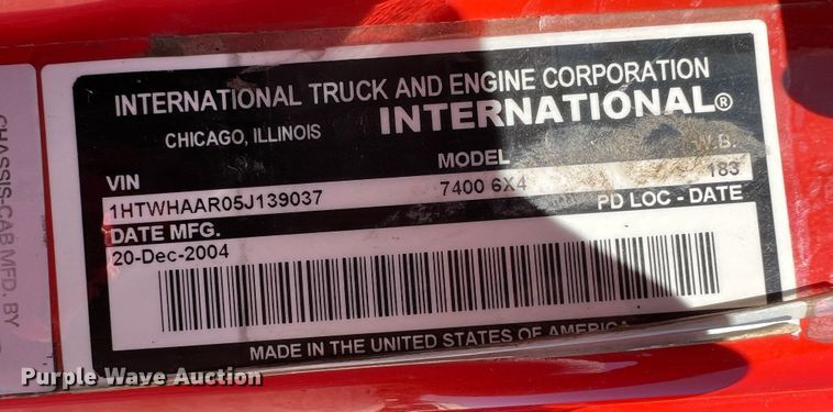 image for item JA9724 2005 International 7400  dump truck