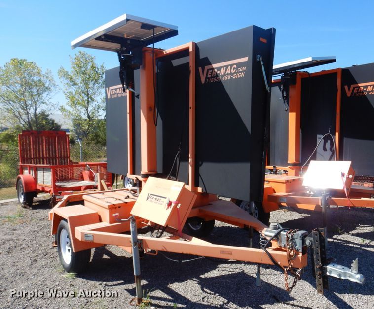 image for item JA9726 2007 Ver-Mac PCMS1210  message board trailer