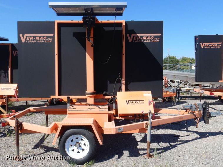 image for item JA9726 2007 Ver-Mac PCMS1210  message board trailer