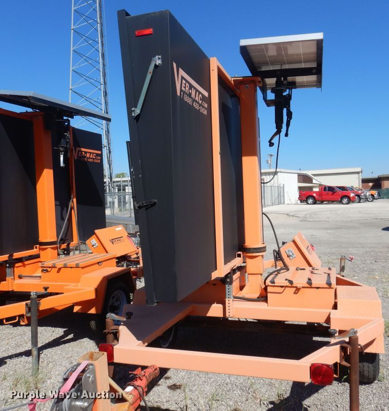 image for item JA9726 2007 Ver-Mac PCMS1210  message board trailer