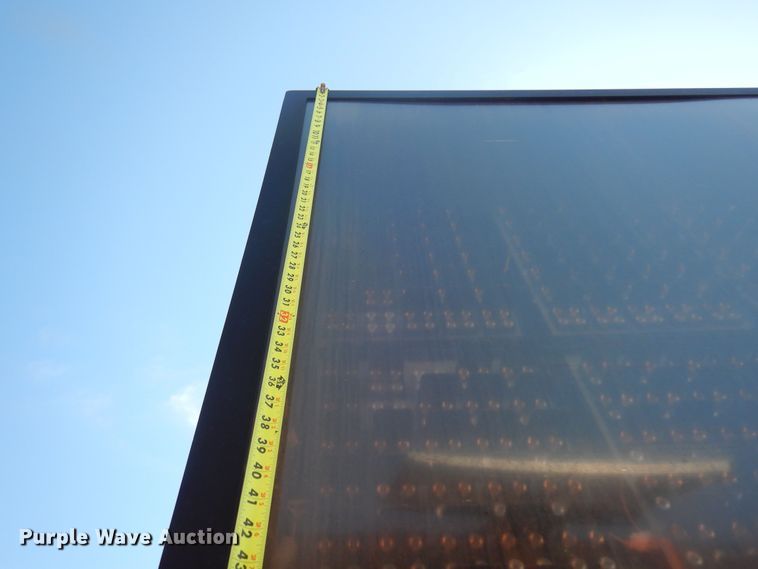 image for item JA9726 2007 Ver-Mac PCMS1210  message board trailer