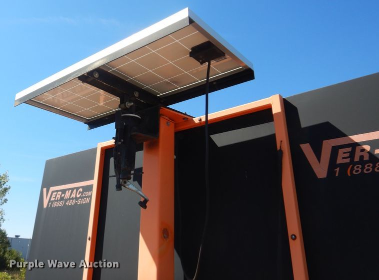 image for item JA9726 2007 Ver-Mac PCMS1210  message board trailer