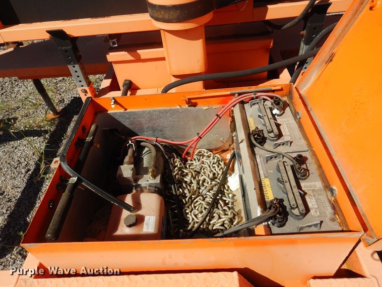 image for item JA9726 2007 Ver-Mac PCMS1210  message board trailer