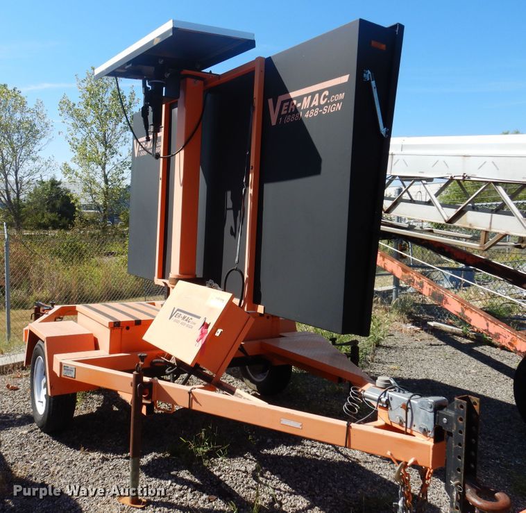 image for item JA9727 2008 Ver-Mac PCMS1210  message board trailer