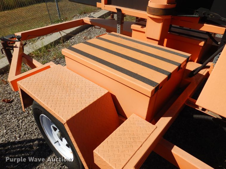 image for item JA9727 2008 Ver-Mac PCMS1210  message board trailer