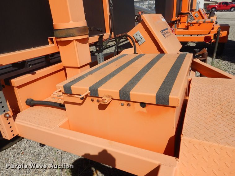 image for item JA9727 2008 Ver-Mac PCMS1210  message board trailer