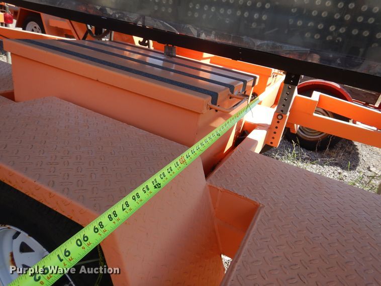 image for item JA9727 2008 Ver-Mac PCMS1210  message board trailer