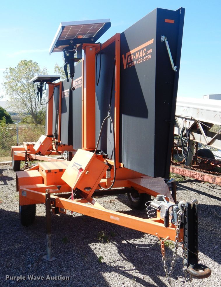 image for item JA9728 2007 Ver-Mac PCMS1210  message board trailer