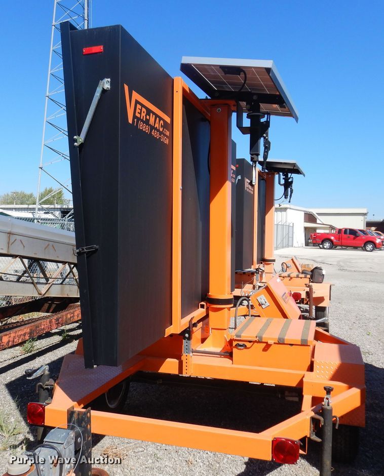 image for item JA9728 2007 Ver-Mac PCMS1210  message board trailer