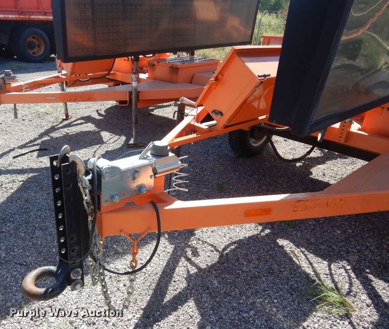 image for item JA9728 2007 Ver-Mac PCMS1210  message board trailer